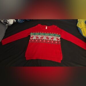 Junior’s No Boundaries Festive Red Holiday Sweater in size large 11/13 worn once